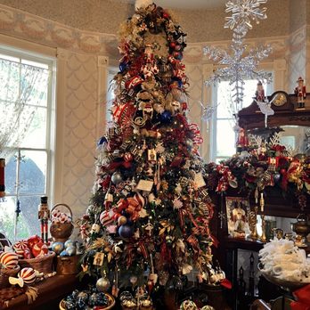 Black Swan Antiques - Antiques Near Me - New Braunfels, Texas Black Swan Antiques - Antiques Near Me - New Braunfels, Texas