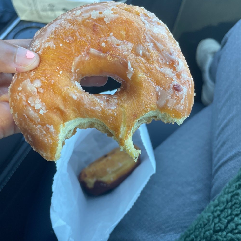 Best Donuts - Glazed and chocolate glazed - Donuts Near Me - Santa Clara, California Best Donuts - Glazed and chocolate glazed - Donuts Near Me - Santa Clara, California
