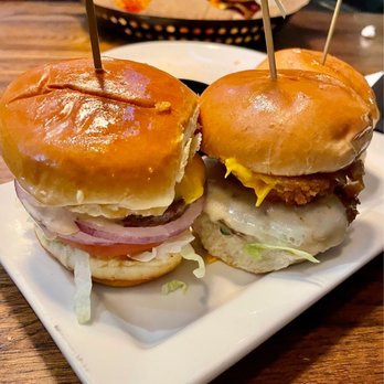 Cin Cin Burger BAR - Sliders - Burgers Near Me - Winston-Salem, North Carolina