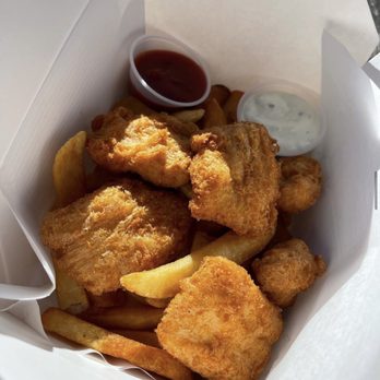 Bowpicker Fish & Chips - Fish and chips - Seafood Near Me - Astoria, Oregon Bowpicker Fish & Chips - Fish and chips - Seafood Near Me - Astoria, Oregon