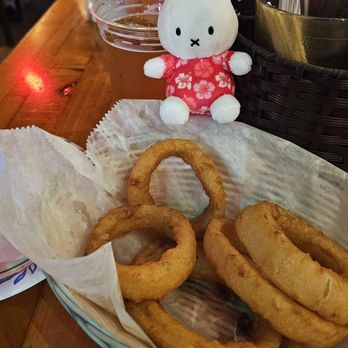 Cuckoo Coconuts Waikiki - Onion rings and beer and miffy - Cocktail Bars Near Me - Honolulu, Hawaii Cuckoo Coconuts Waikiki - Onion rings and beer and miffy - Cocktail Bars Near Me - Honolulu, Hawaii