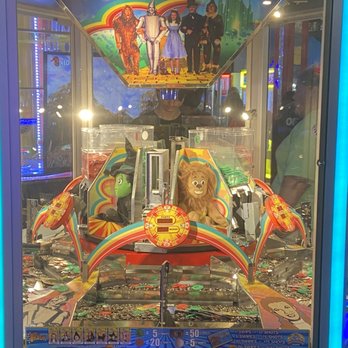 Fat Daddy's Arcade - Wizard of oz game (never credit out wins to card) - Arcades Near Me - Orange Beach, Alabama