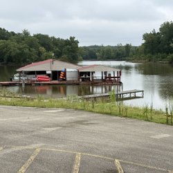 Chaonia Landing Resort and Marina