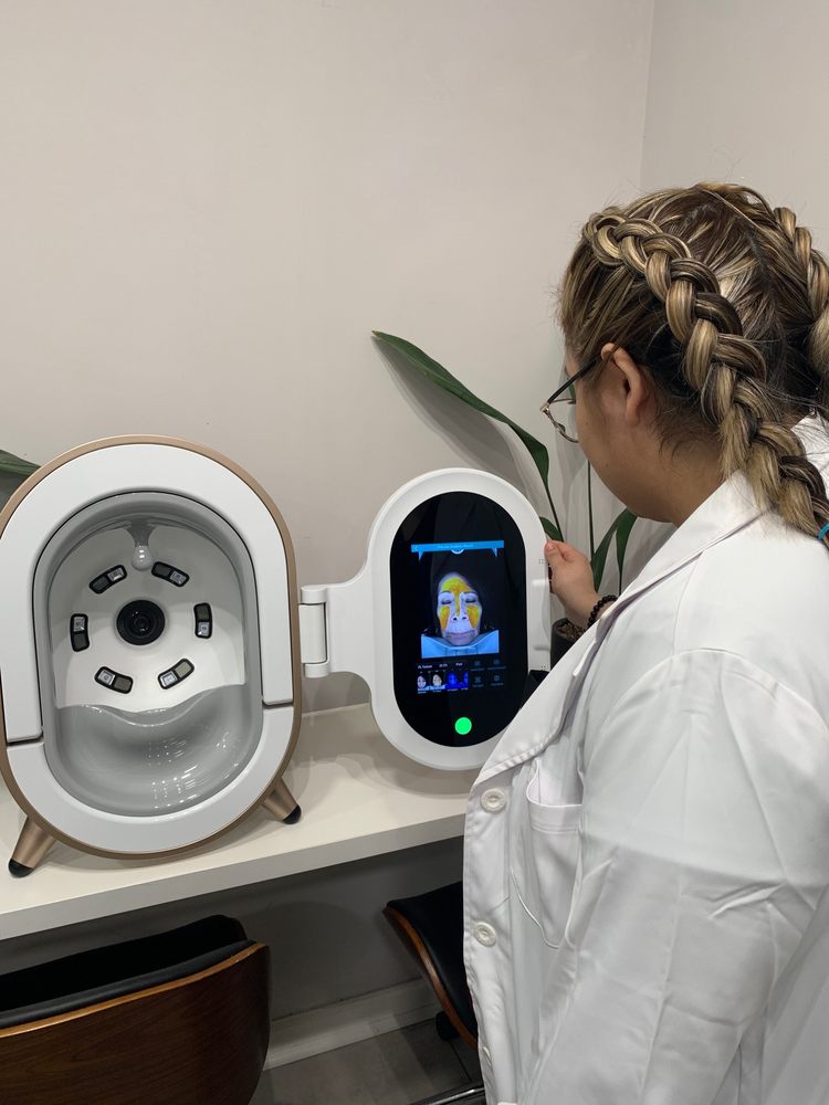 LA RIVIERE BEAUTY BOUTIQUE Updated October 2024 19 Photos 123 Losoya St, San Antonio