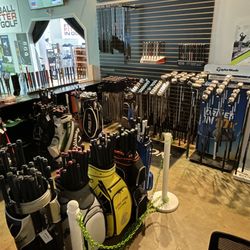 Above Par Golf and Entertainment - Club fitting area