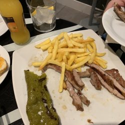 La Caña de Gonzalo - Order this! Grilled pork with fries!