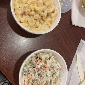 Bowser's - Coleslaw, pimento Mac & Cheese - Chicken Wings Near Me - Monaca, Pennsylvania Bowser's - Coleslaw, pimento Mac & Cheese - Chicken Wings Near Me - Monaca, Pennsylvania