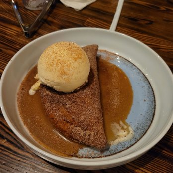 Bosscat Kitchen & Libations - Fresh made applie pie - New American Near Me - Irvine, California Bosscat Kitchen & Libations - Fresh made applie pie - New American Near Me - Irvine, California
