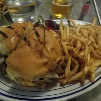 Pubstreet - Chicken sandwich - American Near Me - Pleasantville, New York