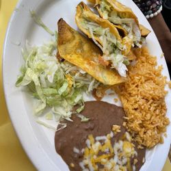 Chalo's - Chicken Taco plate