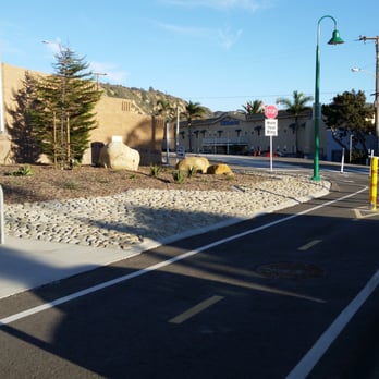 Oil Piers Beach - First rate new bike trail along 101 - Beaches Near Me - Ventura, California