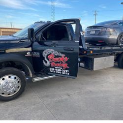 Buck’s Towing
