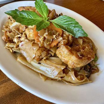 Absolute Thai - Drunken Noodles with tofu. Lunch - Thai Near Me - Monroe Township, New Jersey Absolute Thai - Drunken Noodles with tofu. Lunch - Thai Near Me - Monroe Township, New Jersey