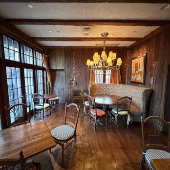 Rat's Restaurant - French Near Me - Hamilton, New Jersey
