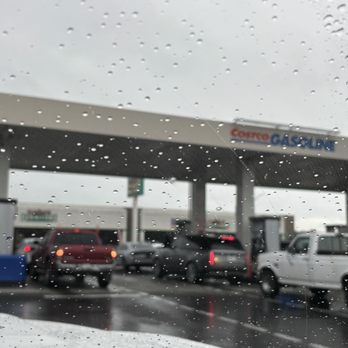 Costco Gasoline - Busy day after the 3 day weekend - Gas Stations Near Me - Fresno, California Costco Gasoline - Busy day after the 3 day weekend - Gas Stations Near Me - Fresno, California