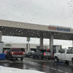 Costco Gasoline - Busy day after the 3 day weekend