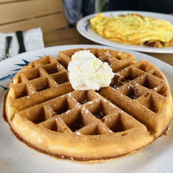 Hawaiian Style Cafe - Belgian Waffles - Hawaiian Near Me - Hilo, Hawaii