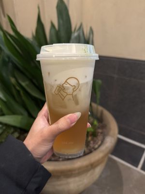 HEYTEA (Bellevue Bravern) by null