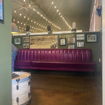 Plowman's Kitchen - American Near Me - Taylor, Texas Plowman's Kitchen - American Near Me - Taylor, Texas