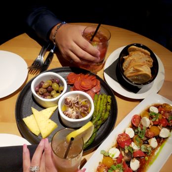 Craft & Vine - Gastropubs Near Me - Roanoke, Texas Craft & Vine - Gastropubs Near Me - Roanoke, Texas