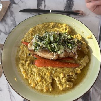 Edgewater 122 - Haddock with creamed corn - Salad Near Me - Southport, North Carolina