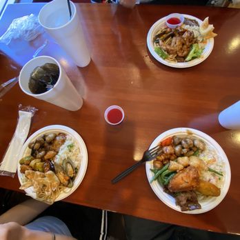 Four Seasons Buffet - Buffets Near Me - Cerritos, California Four Seasons Buffet - Buffets Near Me - Cerritos, California