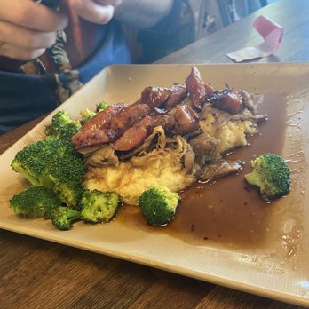 Redbud Kitchen - Notorious PIG - American Near Me - Knoxville, Tennessee