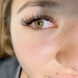 Selfcare Collective - Hybrid lash extensions