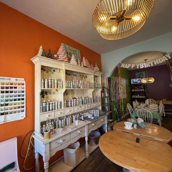 Pottery Playhouse - Our new studio is cozy and colorful. - Paint-Your-Own Pottery Near Me - Ocean Isle Beach, North Carolina Pottery Playhouse - Our new studio is cozy and colorful. - Paint-Your-Own Pottery Near Me - Ocean Isle Beach, North Carolina