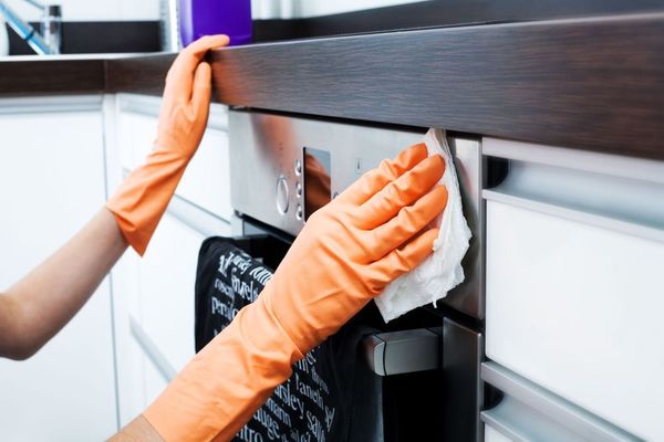 Your Appliances Are Left Shiny and New - Appliance cleaning is the best way to ensure that your appliances are clean and sanitized. We use techniques to fully clean and sanitize ovens, freezers, fridges, and microwaves as steam cleaning tackles even the toughest residue. So you can rest assure everything is not only shiny but safe! Your Appliances Are Left Shiny and New - Appliance cleaning is the best way to ensure that your appliances are clean and sanitized. We use techniques to fully clean and sanitize ovens, freezers, fridges, and microwaves as steam cleaning tackles even the toughest residue. So you can rest assure everything is not only shiny but safe!