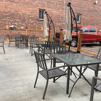 406 Cafe - Nice outdoor seating - Salad Near Me - Lewistown, Montana
