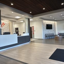 Clineva Urgent Care - Front lobby