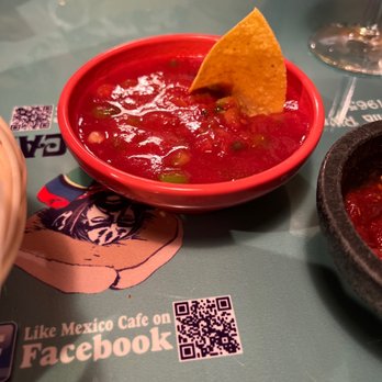 Mexico Cafe - a bowl of salsa and a bowl of tortillas - Mexican Near Me - Mount Vernon, Washington Mexico Cafe - a bowl of salsa and a bowl of tortillas - Mexican Near Me - Mount Vernon, Washington