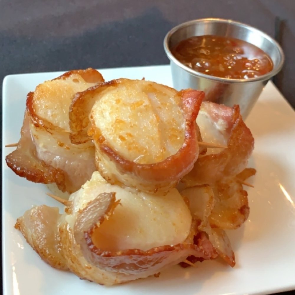 Woodbound Inn - Scallops wrapped in bacon at the pub - Hotels Near Me - Rindge, New Hampshire