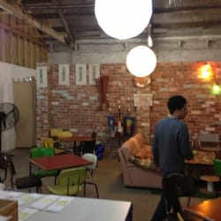 Buffalo Girls - Interior of cafe