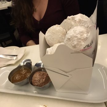 Deville Dinerbar - Diners Near Me - Montreal, Quebec Deville Dinerbar - Diners Near Me - Montreal, Quebec