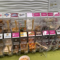 Menchie's Frozen Yogurt