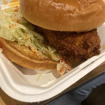 Ma'ono Fried Chicken - Fried Chicken Sandwich - Sandwiches Near Me - Seattle, Washington