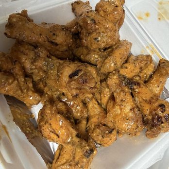 Oscar's Pizza & Wings Carryout - Chicken Wings Near Me - Omaha, Nebraska