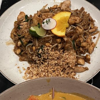 Chiang Mai - Pad thai - Thai Near Me - Toronto, Ontario Chiang Mai - Pad thai - Thai Near Me - Toronto, Ontario