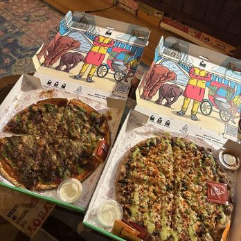 Moti- Lincoln Park - Samosa Smash Pizza on the left & Palak Paneer Pizza on the right - Halal Near Me - Chicago, Illinois Moti- Lincoln Park - Samosa Smash Pizza on the left & Palak Paneer Pizza on the right - Halal Near Me - Chicago, Illinois