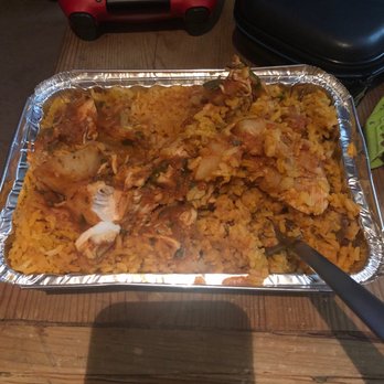 Izla - Rice with chicken. More like crap with 3 pounds of cilantro - Puerto Rican Near Me - Fishkill, New York