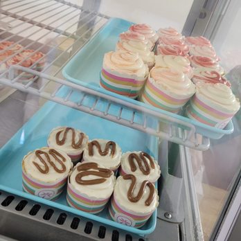 Borinken Cakes - Bakeries Near Me - Chicago, Illinois Borinken Cakes - Bakeries Near Me - Chicago, Illinois