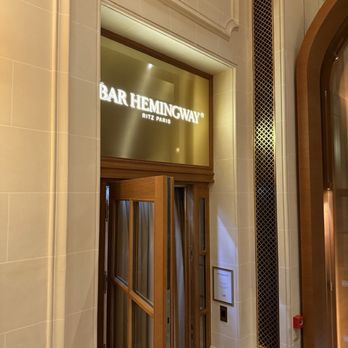 Bar Hemingway - Entrance - Cocktail Bars Near Me - Paris, 75