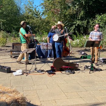 21 Acres - Band - Farmers Market Near Me - Woodinville, Washington