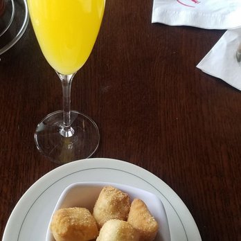 Max Fish - Mimosa and complimentary they give you while you wait. - Seafood Near Me - Glastonbury, Connecticut