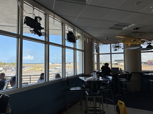 The Hangar Restaurant & Flight Lounge by null