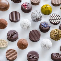 Lolli and Pops truffles
