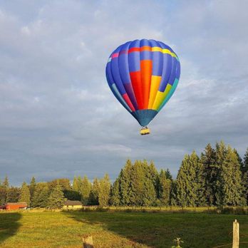 Seattle Ballooning - Great picture of us flying - Hot Air Balloons Near Me - Burien, Washington
