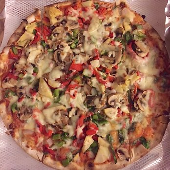 Candlelite Chicago - Veggie Pizza - cracker thin crust - Pizza Near Me - Chicago, Illinois Candlelite Chicago - Veggie Pizza - cracker thin crust - Pizza Near Me - Chicago, Illinois